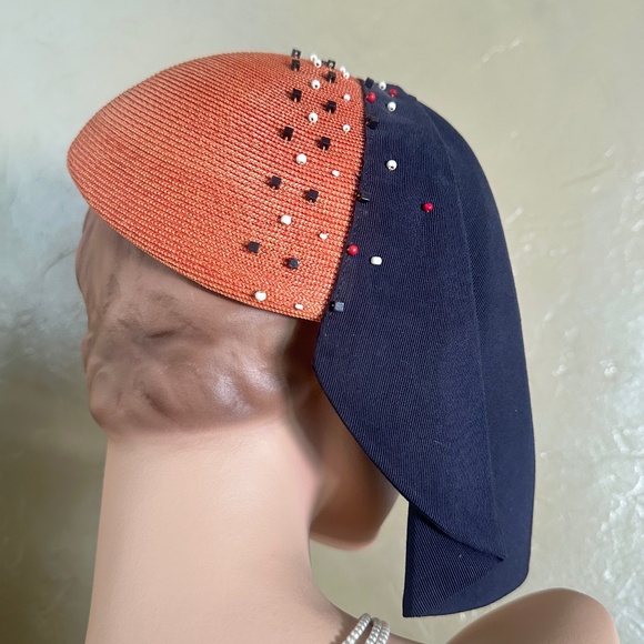 SUPERB DESIGNER 1950s' ORANGE STRAW & NAVY GROSGRAIN HAT+  BEADS - Picture 6 of 12